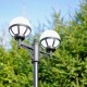 Lampadaire BOLOGNA double-tête globes opales sur fût télescopique réglable [ - Eclairage extérieur - Norlys]